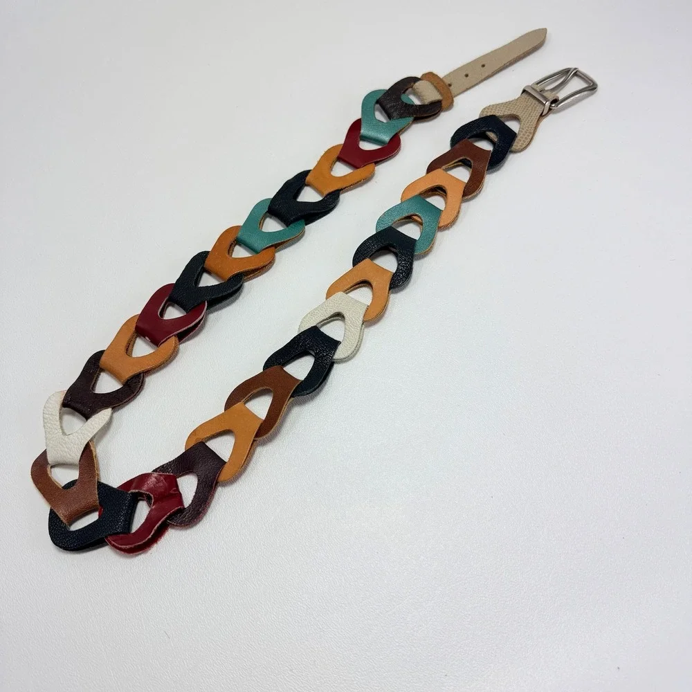 Vintage Womans Small Interlocking Multi-colored Leather Link Belt